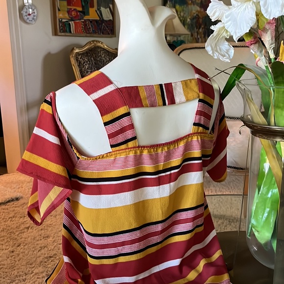 Cold Shoulder Striped Top Sz M - Picture 4 of 9